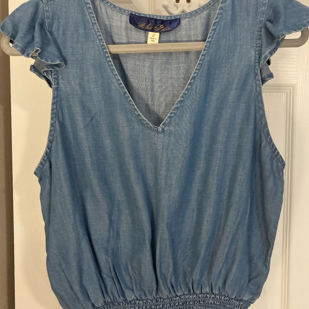 Francesca's chambray ruffle tank, size S, crop length